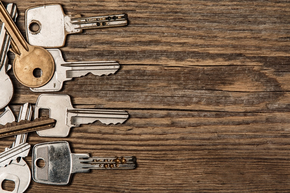 Keys on wooden surface